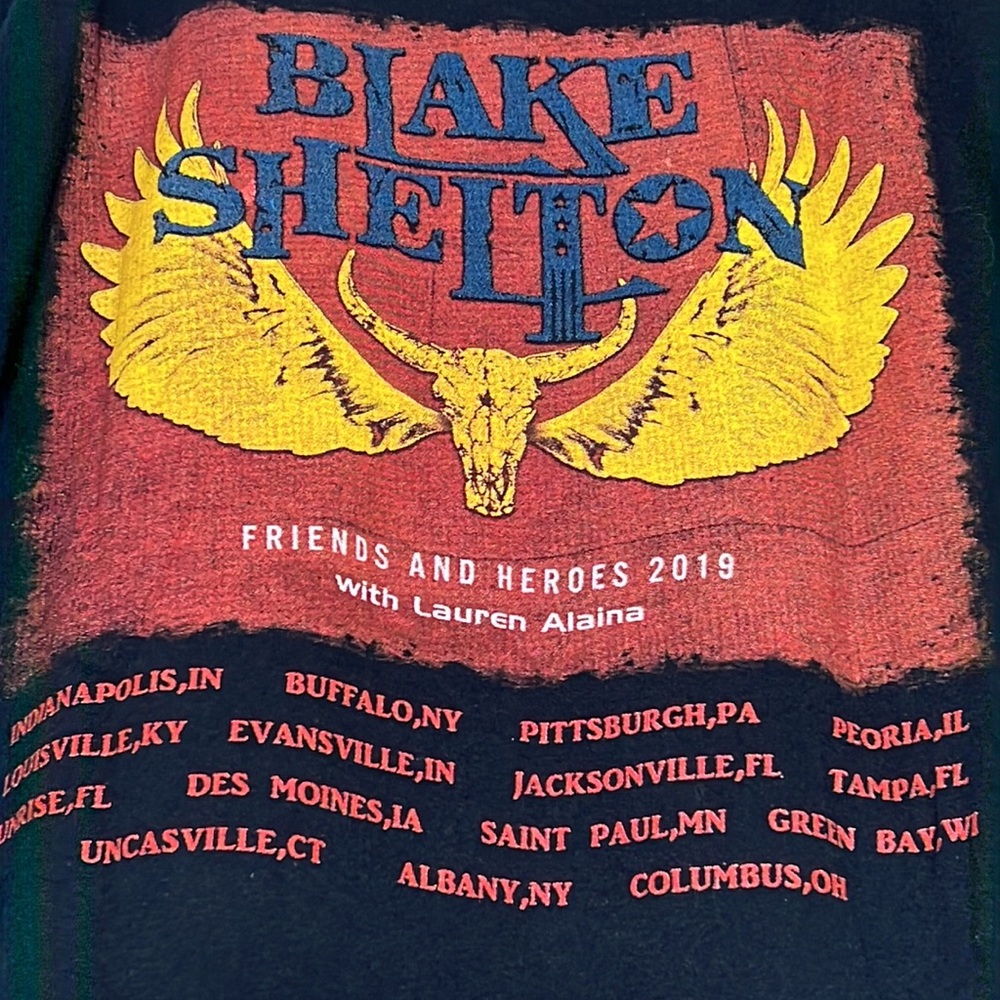 Blake Shelton tour shirt